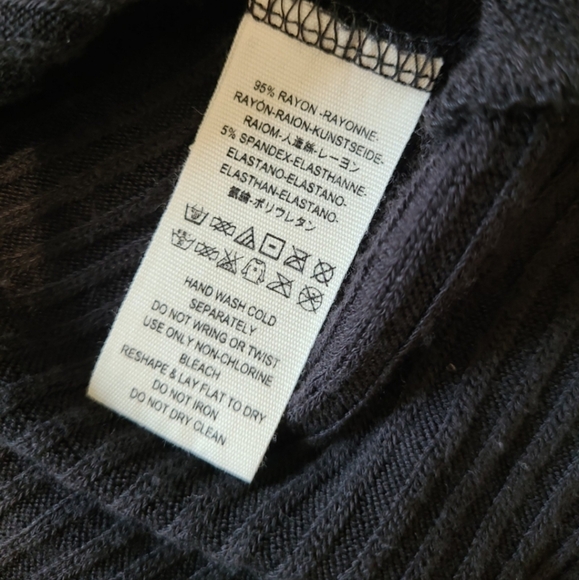 Free People We the Free Love Women's SZ M black ribbed mock neck open back top‎ - Picture 6 of 10